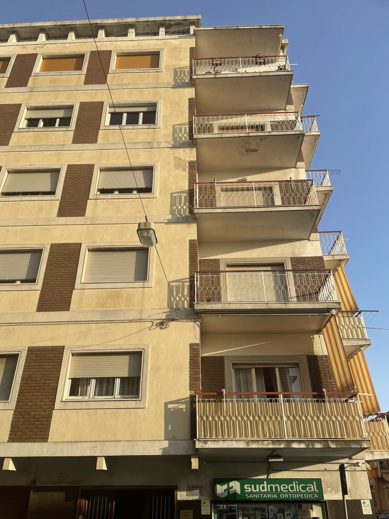 Facciata prima del restyling a Reggio Calabria | Quattrone Architetti